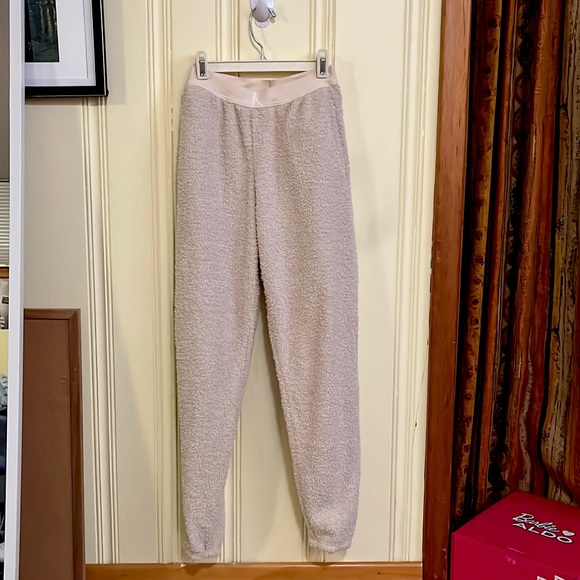 Calvin Klein Other - Calvin Klein sleepwear bottoms